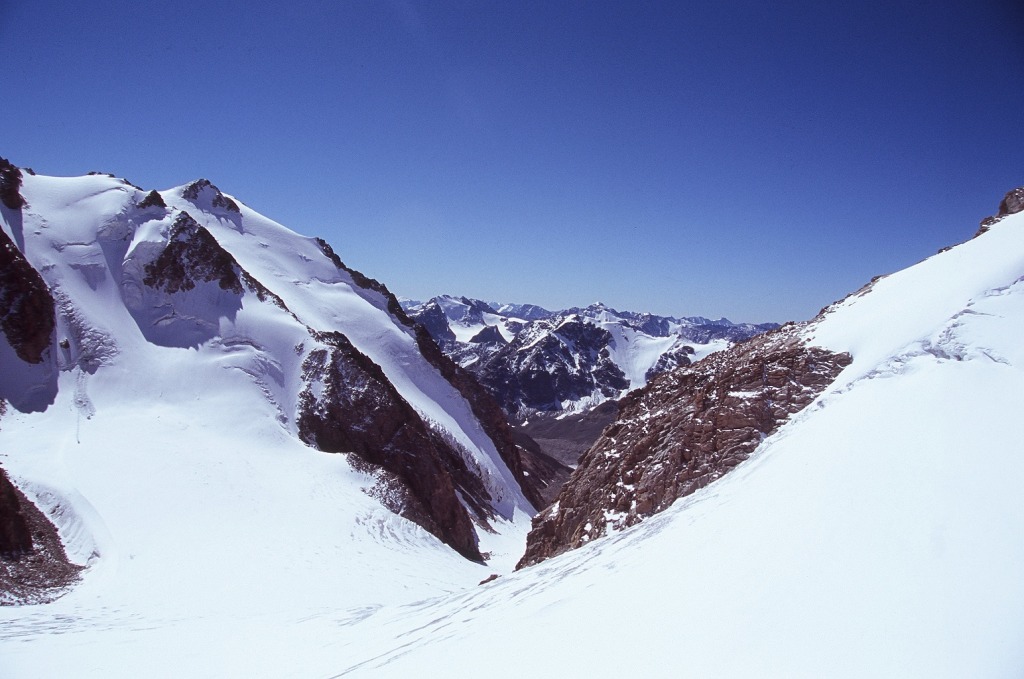 Garno glacier Tavan bogd
