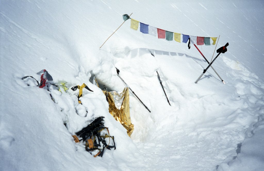 jama śnieżna na chan tengri