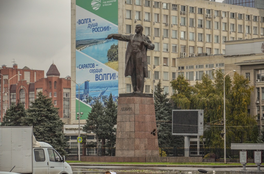 „Wołga - dusza Rosji. Saratów – serce Wołgi” pokazuje Lenin.